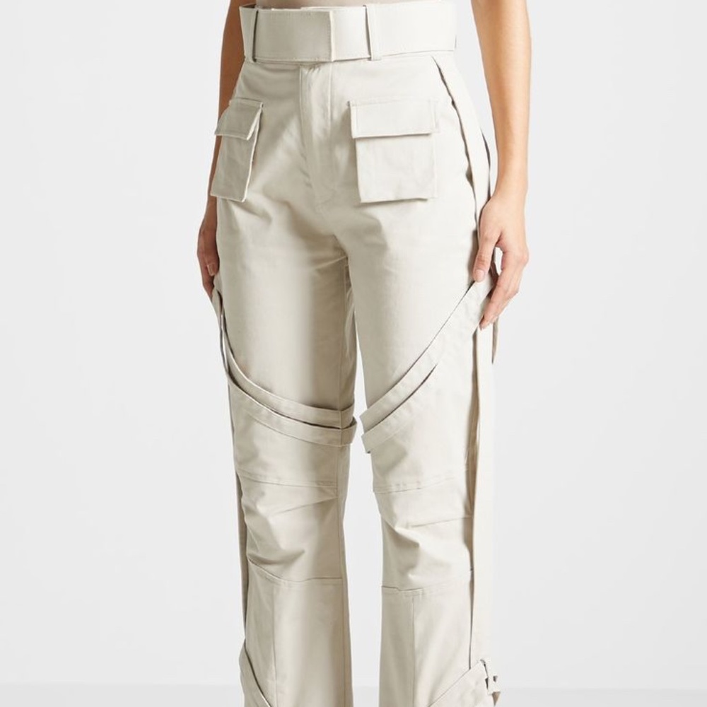 Manière De Voir CARPENTER DETAIL CARGO TROUSERS - BEIGE